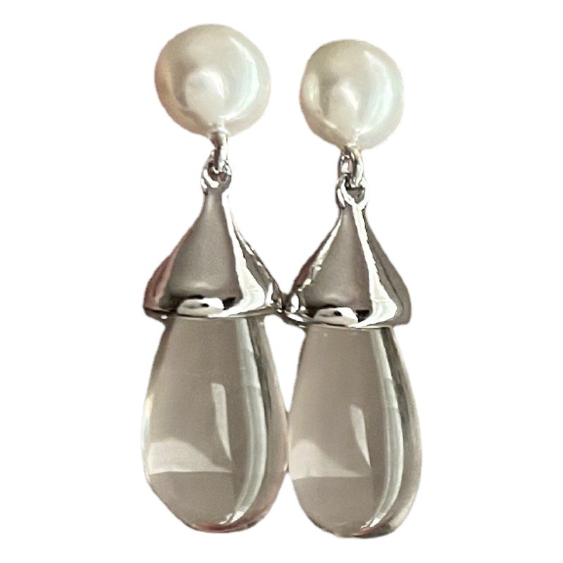 Fashionable French Retro Transparent Water Drop Pearl Earrings Accessible Luxury Niche Design Fairy Elegant 2025 Fashion Trend
