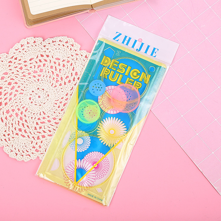 Picture of Creative puzzle four-color kaleidoscope template ruler drawing board ruler kaleidoscope children painting ruler primary school student prize wholesale