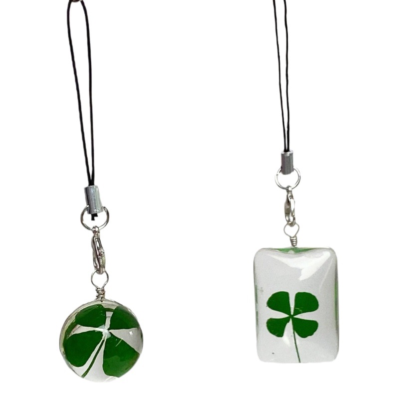 Natural Clover pendant cross-border Lucky Star dried flower bag keychain green glass pendant pendant ornaments
