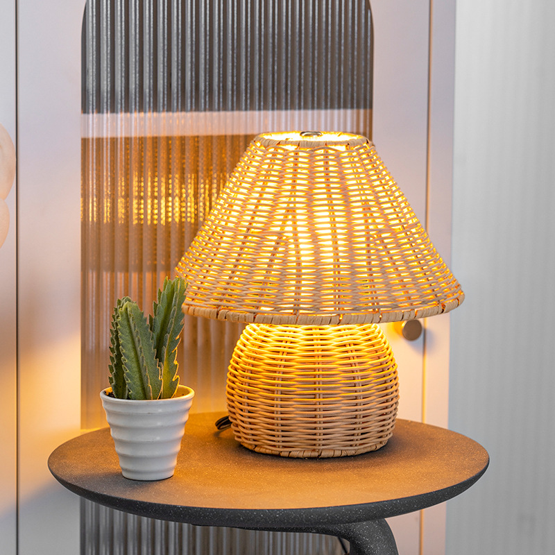 New Chinese style simple bamboo woven bamboo table lamp home living room tatami modern creative retro practical bedside lamp