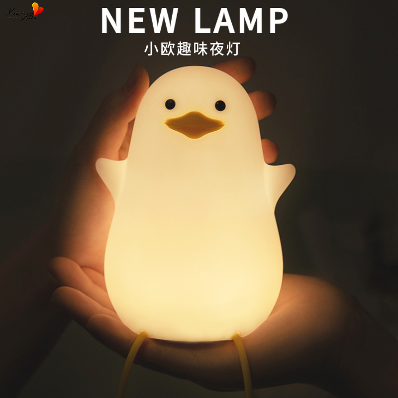 New Little Penguin Night Light Silicone Pat Lamp Children's Cartoon Bedroom Bedside Night Light Induction Night Light Wholesale