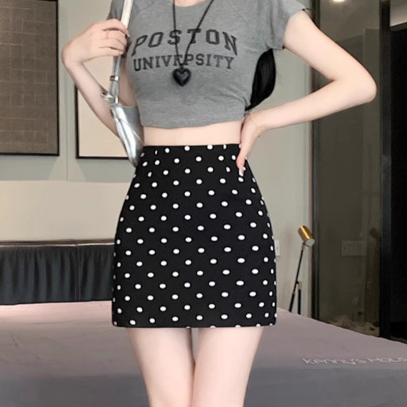 Picture of Black Split Suit A- line Skirt Skirt 2024 Spring Women's New Short Skirt High Waist Hip Skirt Trendy