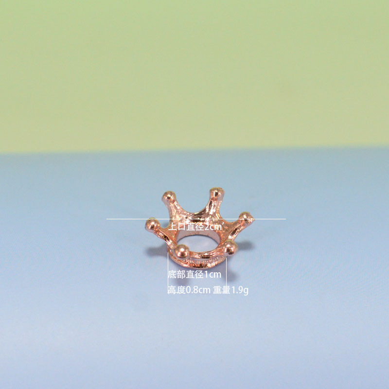 Picture of Violent Bear Head Crown Doll Head Accessories Small Mini Crown Alloy Ornament Crystal Ball Base Display Rack