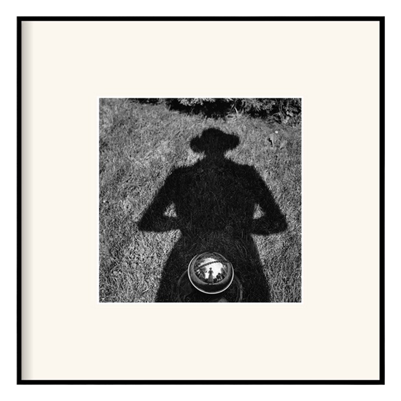 French Black and White Photo Wall Living Room Decoration Painting Niche Retro Entrance Painting High-End Aisle Hanging Painting Bedside Mural