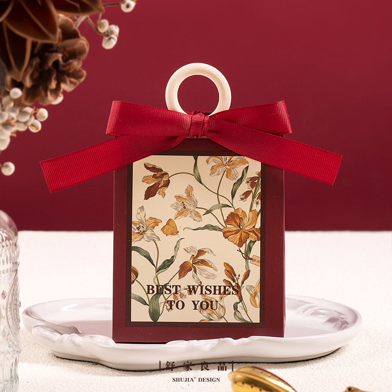 Picture of Little Red Book Same Wedding Wedding Candy Box Engagement Table Candy Candy Box Candy Packaging Box Hand Fold Empty Box
