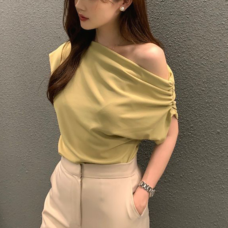 Picture of South Korea Chic Top Summer New Niche Irregular Slant Shoulder Design Sense Loose Solid Color Pullover Short-sleeved T-shirt