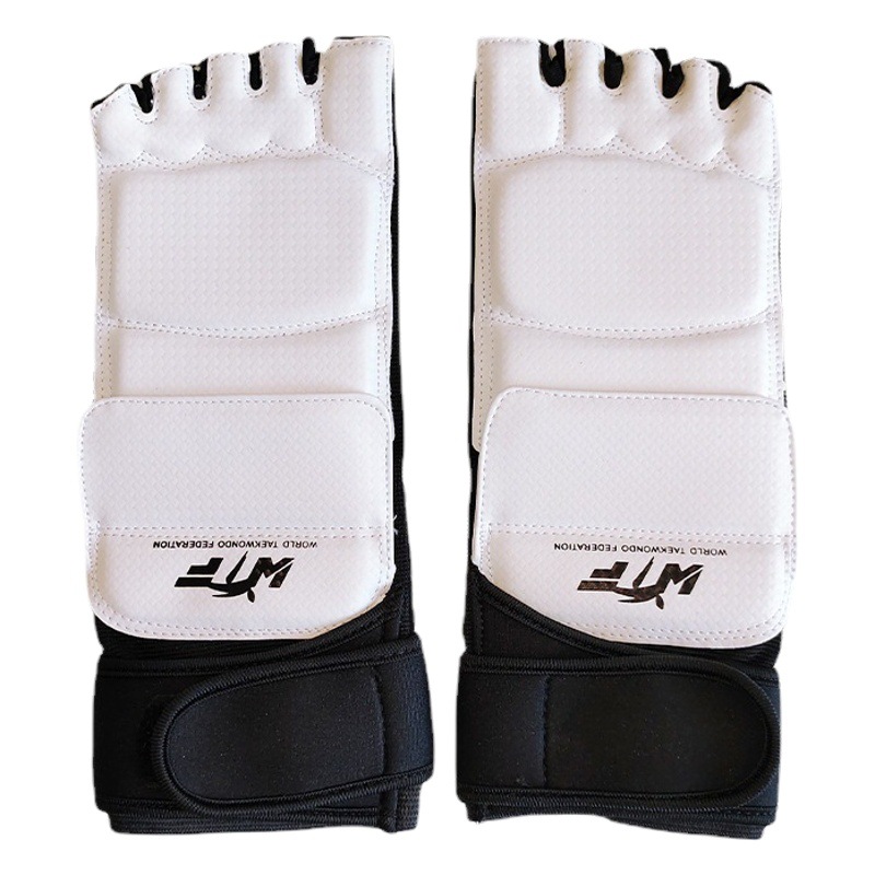 Taekwondo Hand and Foot Protection for Adults, Fitness Weightlifting Boxing Half-Finger Gloves, Foot Covers, Finger Protection, Breathable and Lightweight