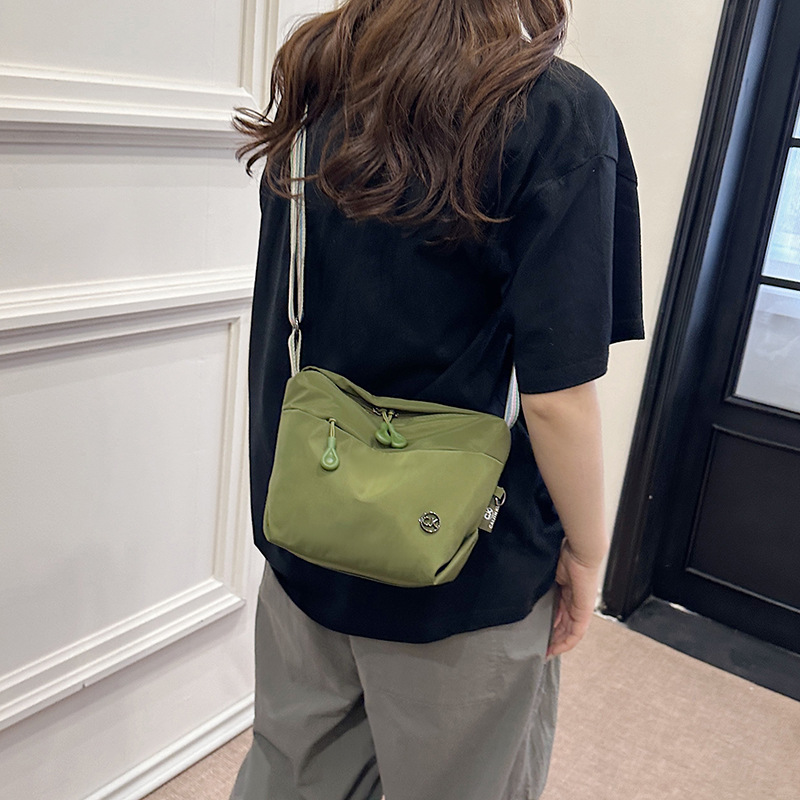 Korean Style Fashionable Artistic Simple Shoulder Bag 2024 New Lightweight Waterproof Nylon Cloth Bag Women's Casual Crossbody Bag