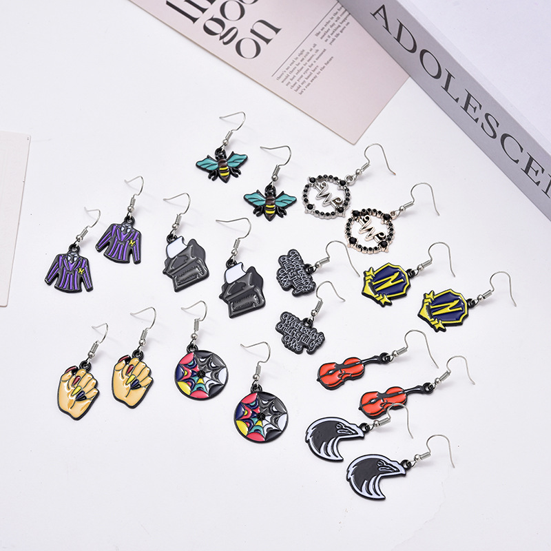 New Wednesday Wednesday earrings Adams alloy enamel black beads pendant party gift earrings