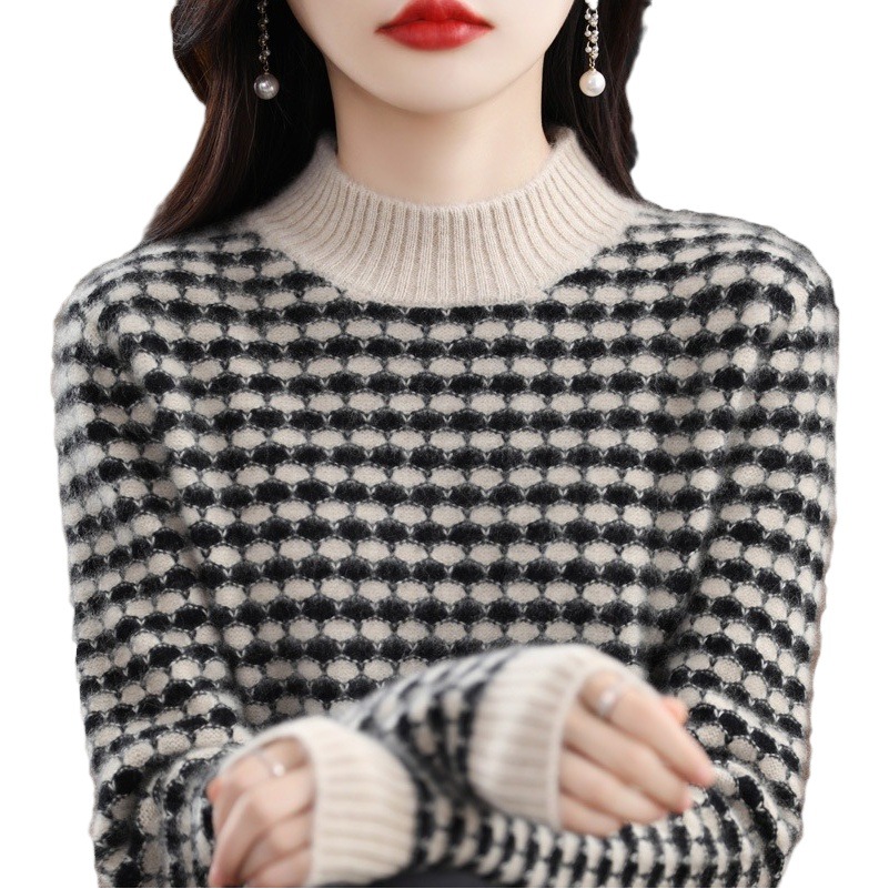 Women's half turtleneck sweater loose pullover inner wear outer wear autumn and winter 2024 New fleece-lined thickened knitted bottoming shirt