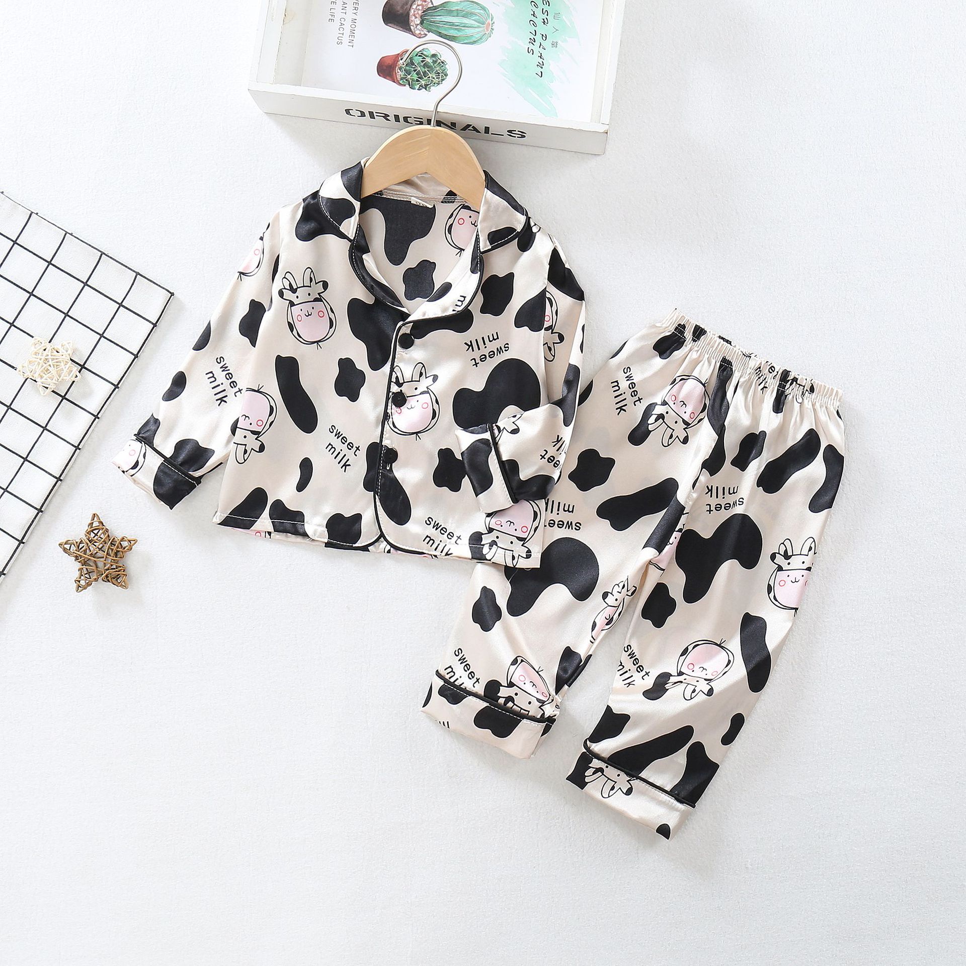Picture of Aliexpress Girls Simulated Silk Pajamas 2024 New Children's Cute Home Clothes Cartoon Cow Thin Air Conditioning Clothes