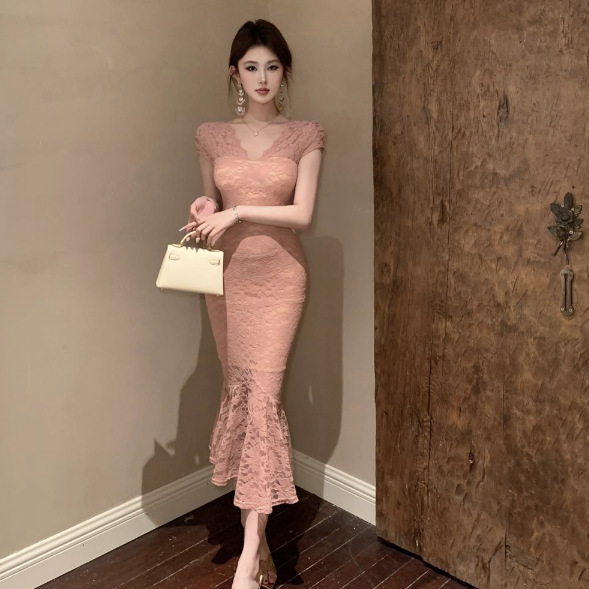 French Style Lace Short Sleeve Fairy Slim Fit dress 2025 Spring New Style Celebrity Elegant Fashionable Slimming Fishtail Dress