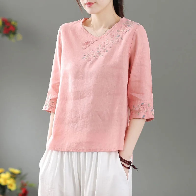 Picture of Vintage Cotton and Linen Embroidered Round Neck Half Sleeve T-shirt Shirt Women's Summer Artistic Loose Slimming Ethnic Style Top