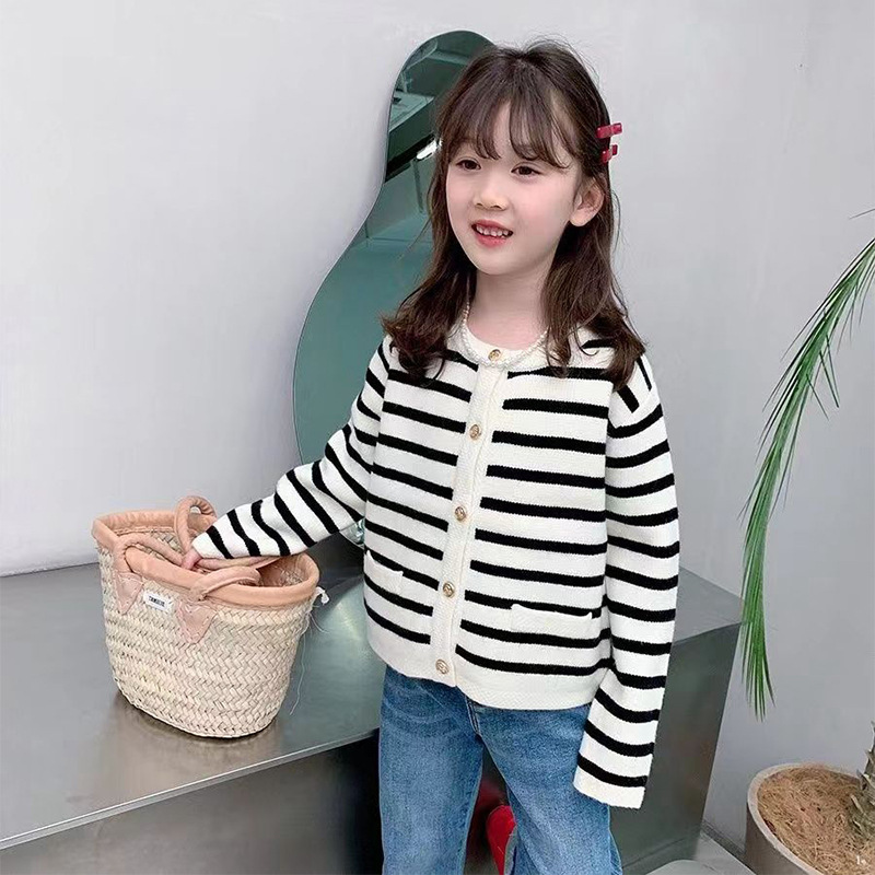 Picture of Girls' coat spring and autumn children's cardigan striped knitted outerwear autumn and winter children's Korean style western style sweater coat