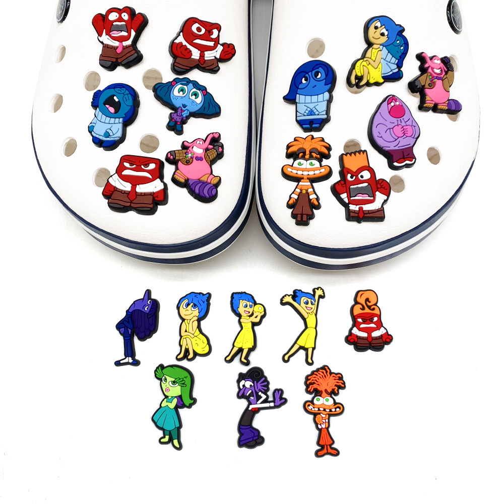 20 suit cartoon mind secret service team series hole shoes flower shoes buckle soft rubber wholesale sandals accessories