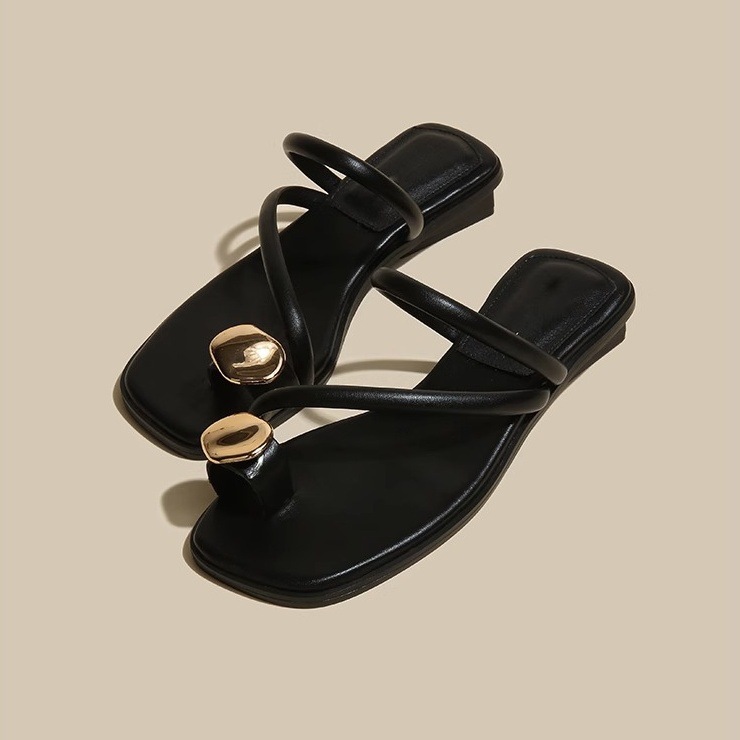 2024 Summer New Black Square Slippers Women's Low Heel Lightweight Outer Wear Pinch Toe Flat Casual Sandals for Women