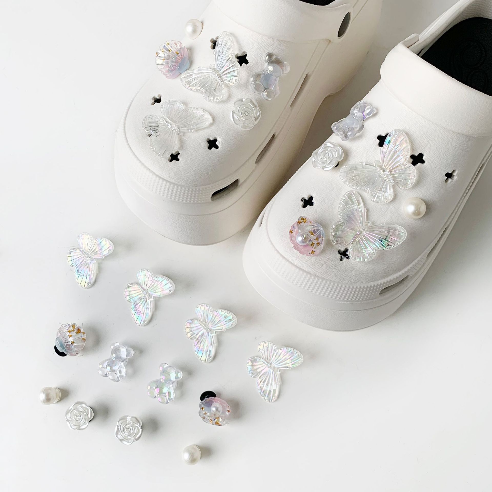 Hole Shoes Flower Accessories Personality Trend Magic Color Butterfly Shoe Buckle DIY Pearl Rhinestone Accessories Buckle Little Red Book Explosions