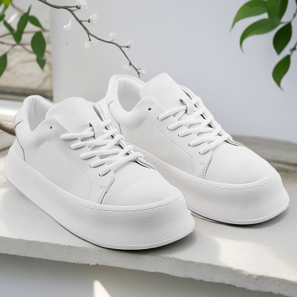 White Shoes Men's 2025 New Platform Shoes High-end Men's Shoes All-match Thick-soled Board Shoes Ins Trendy Sports Casual Single-layer Shoes