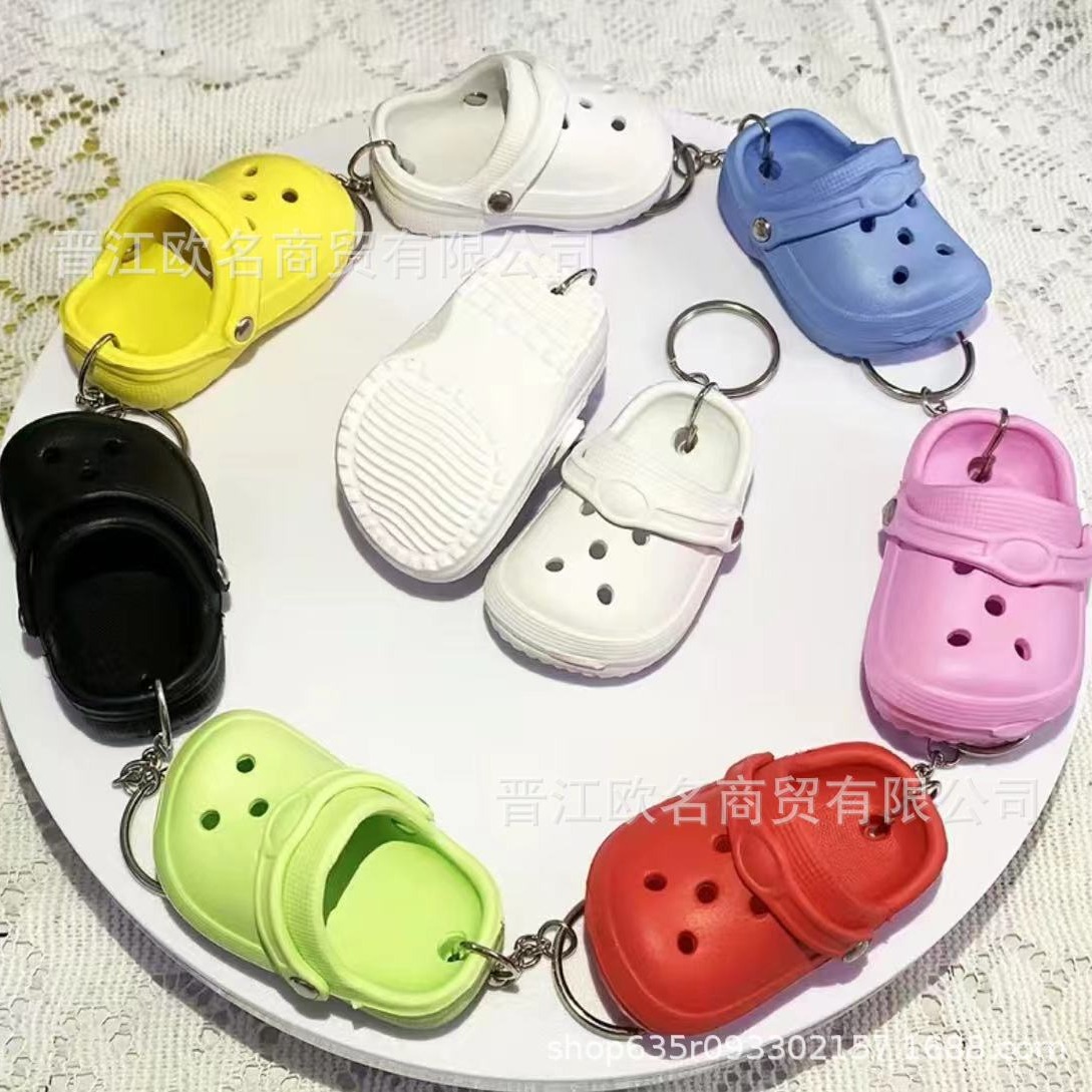Cross-border temu new keychain pendant slippers accessories mini hole shoes small shoes buckle backpack pendant ornaments