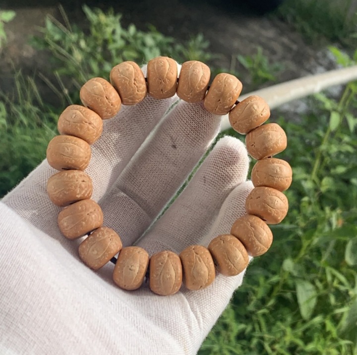 Picture of Nepalese Xizang-style phoenix hand-held chain Buddha chanting beads DIY men's and women's long sweater necklace retro high oil density