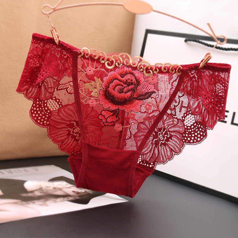 European and American sexy transparent lace plus size underwear women's low waist embroidery seamless cotton hip lifting comfortable briefs