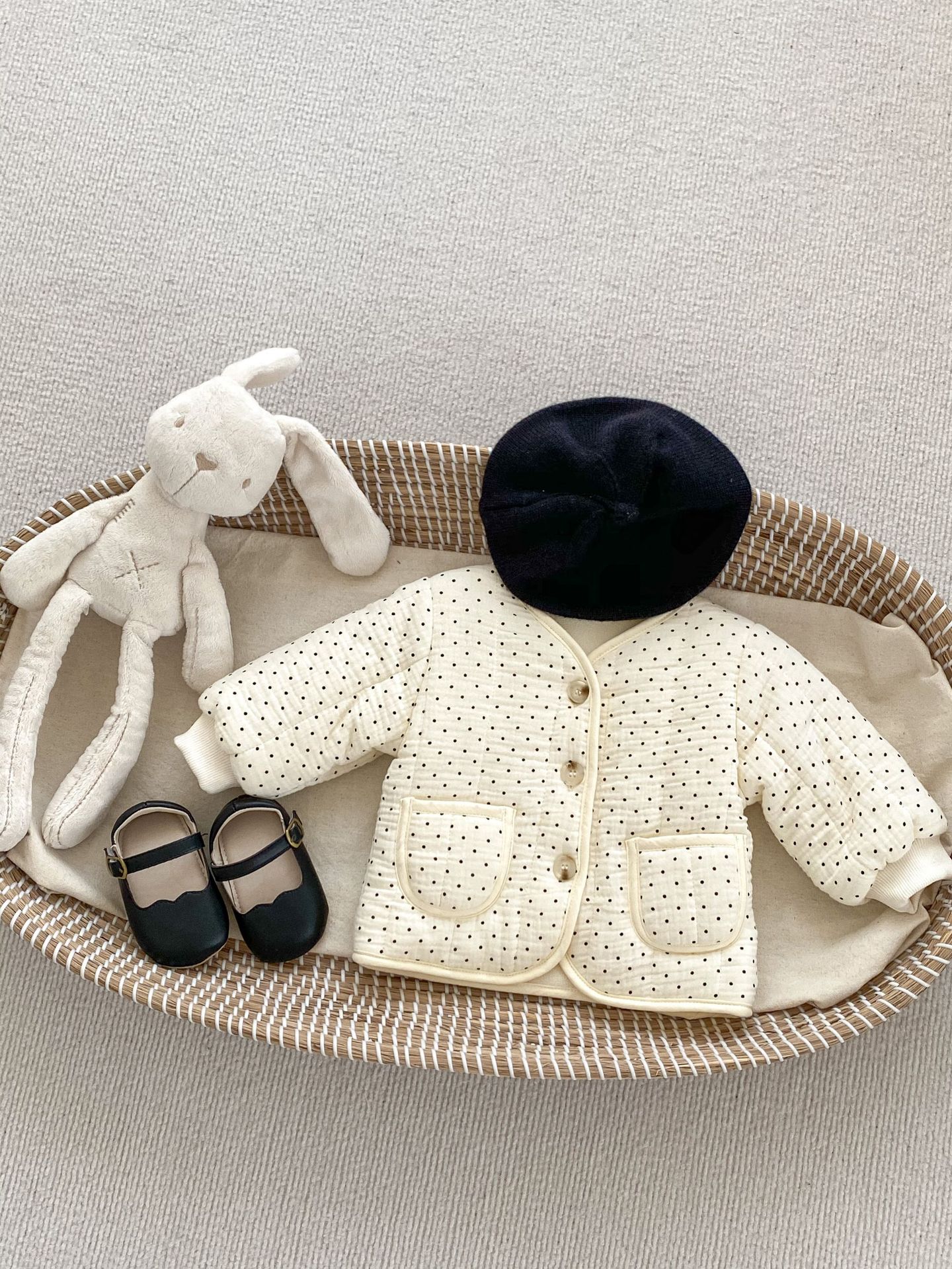 Picture of ins Korean style winter baby V-neck quilted jacket girl baby floral cardigan cotton-padded jacket thickened warm cotton-padded coat