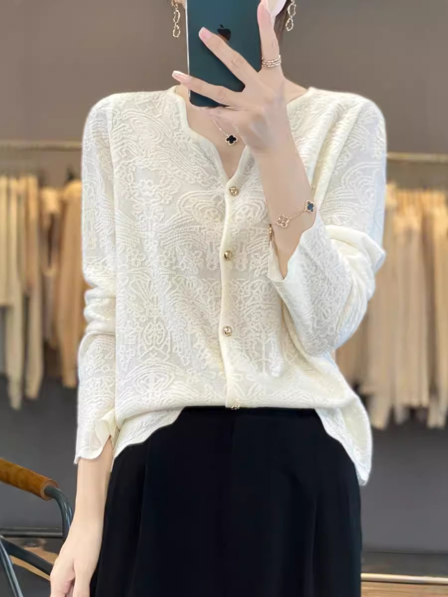 2024 Spring and Autumn Chanel Style V-neck Elegant Knitted Sweater Women's Llace Collar Printed Sweater Cardigan Coat Korean Style Elegant