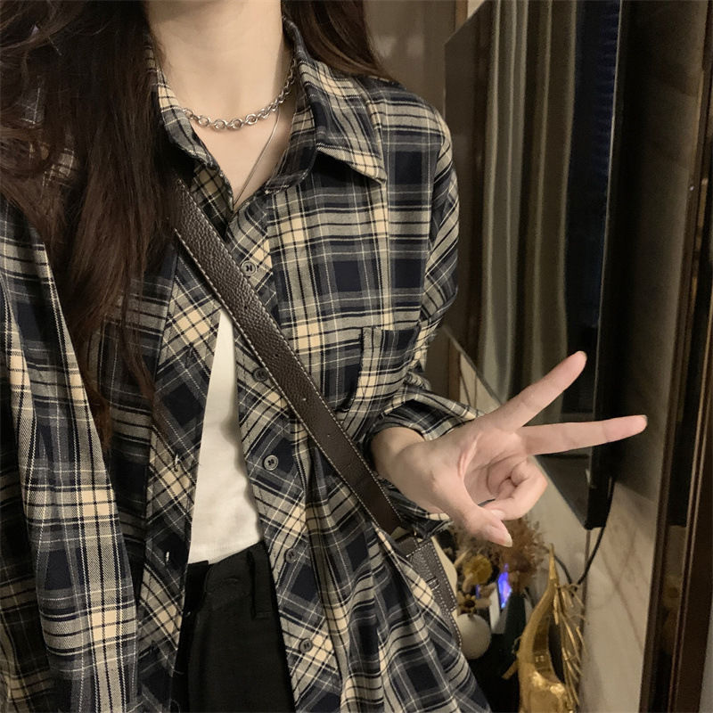 Picture of Retro Hong Kong style plaid shirt stacked coat for women 2023 autumn and winter long sleeve casual draping shirt design top
