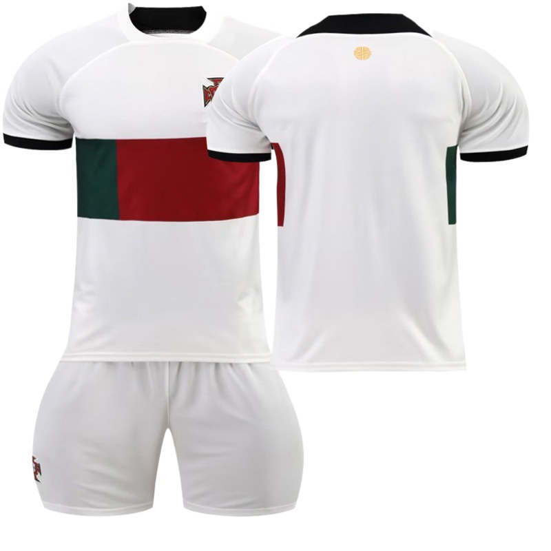 2223 Portugal Inn No. 7 Ronaldo Football Uniform Set with Original Stockings Guards Short-Sleeved World Cup Wholesale