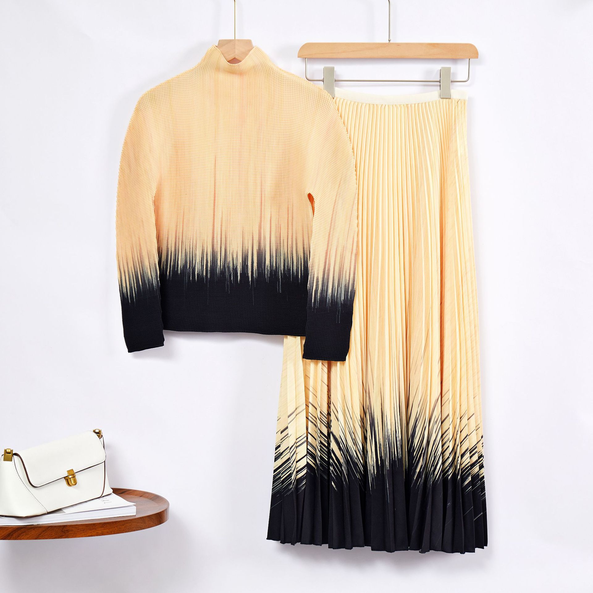 Miyake Cross-border plus size suit Spring and Summer Women's New Loose Slimming Middle Ancient Printed Pleated Top Overskirt suit