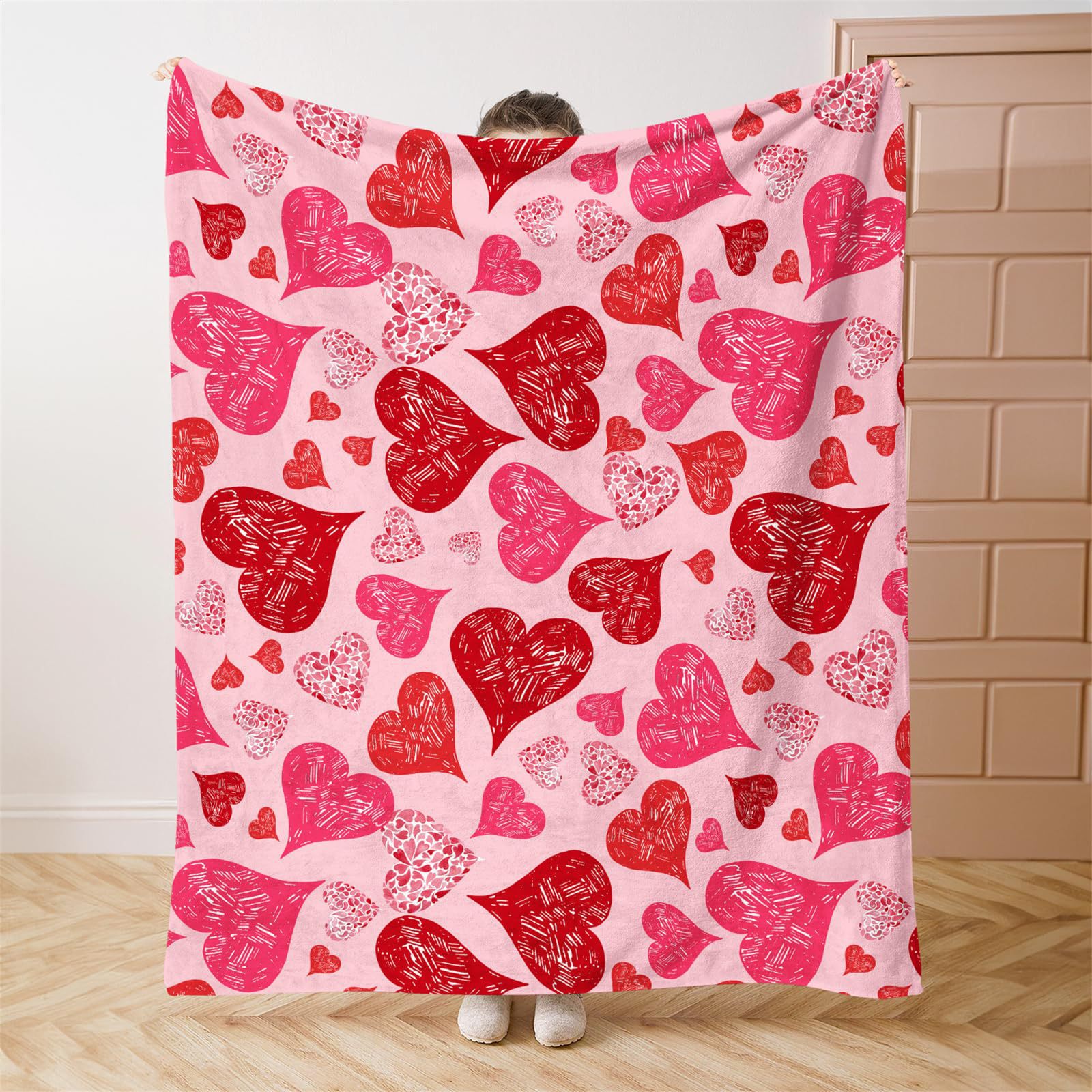 Valentine's Day Love Blanket Love Throw Blanket Heart Shaped Blanket for Couch Bed Soft Lightweight Stuffed Blanket