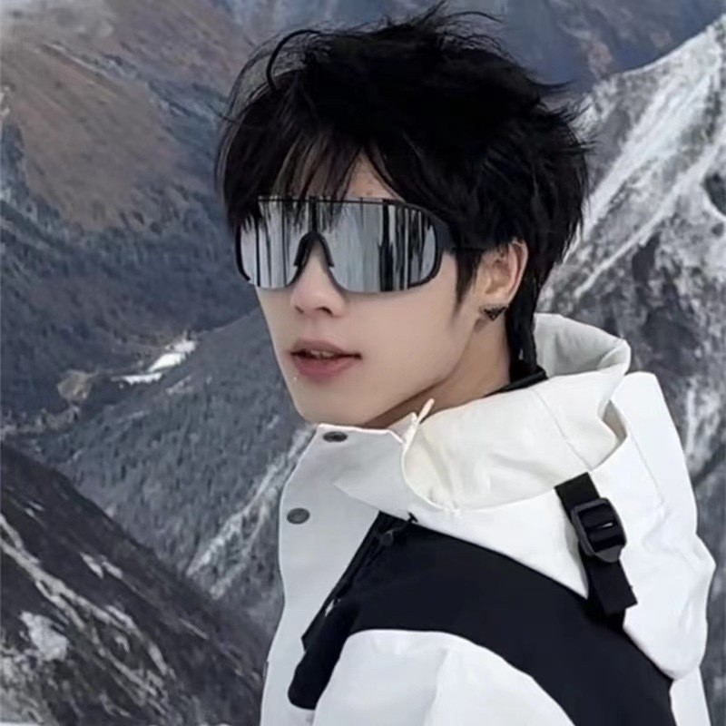 New European and American outdoor cycling glasses windproof skiing windproof sand mountaineering running sunglasses