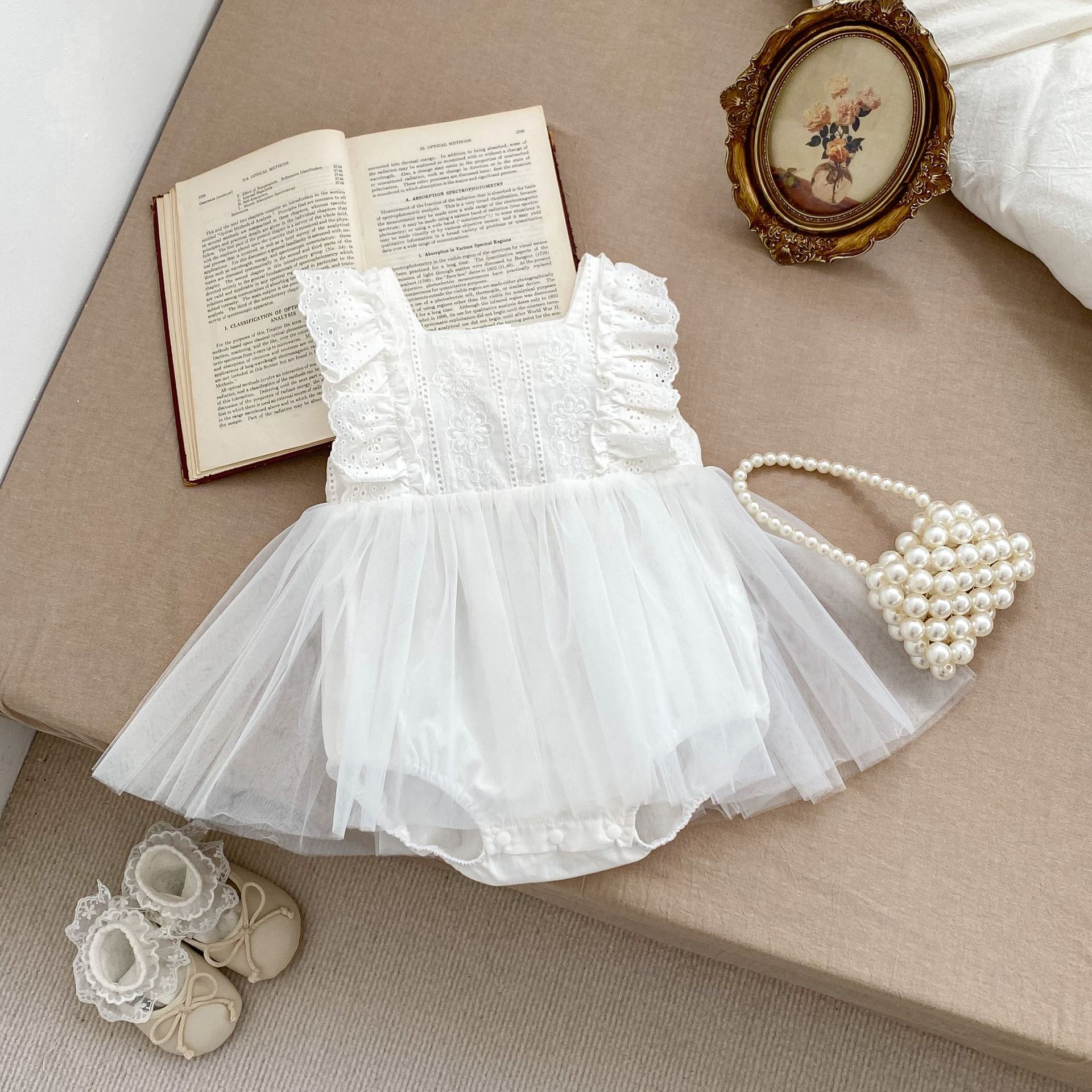 INS new baby girl Summer sleeveless mesh skirt romper girl's one-hundred-day photo sheath skirt thin