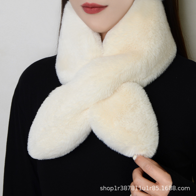 Picture of Internet Celebrity Plush Scarf Women's Winter Imitation Rex Rabbit Fur Thickened Warm Neck Protection All-match Simple Cross Fur Collar