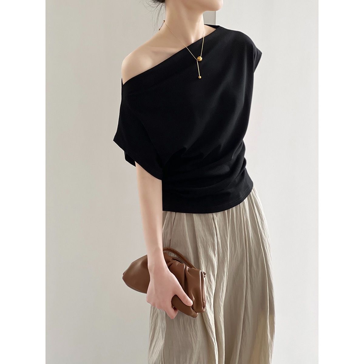 Modal One-Shoulder Top Sexy Off-Shoulder Short-Sleeved T-Shirt Women's Collarbone Summer Design Pleated Waist Half-Sleeve