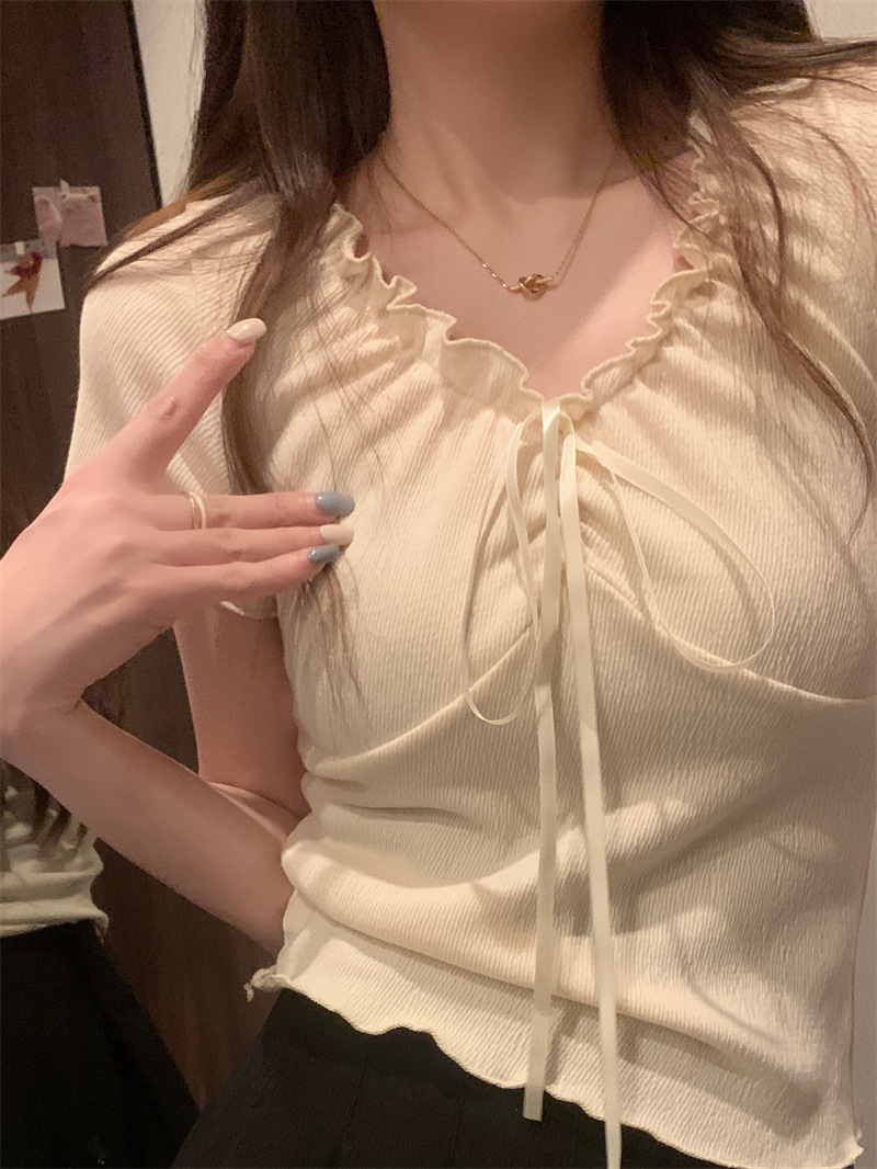 Picture of Muffled Short-sleeved T-shirt Women's 2024 New Summer Sweet and Spicy Bow Design Sense Slim-fit Short Strap Top