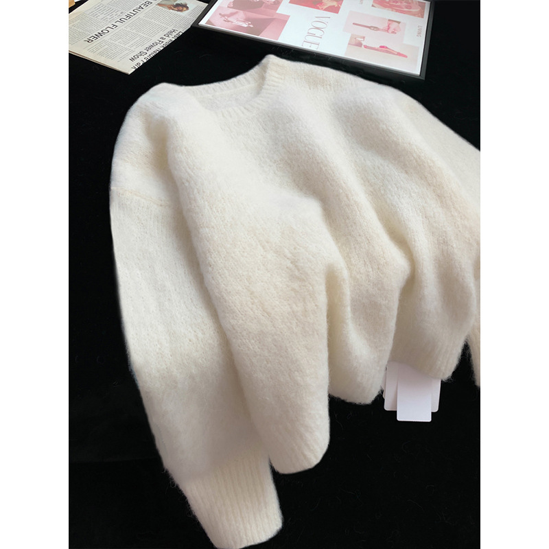Crewneck White Pullover Soft Waxy Knitted Sweater Women's Autumn and Winter 2024 New All-match Thickened Base Shirt Chic Sweater