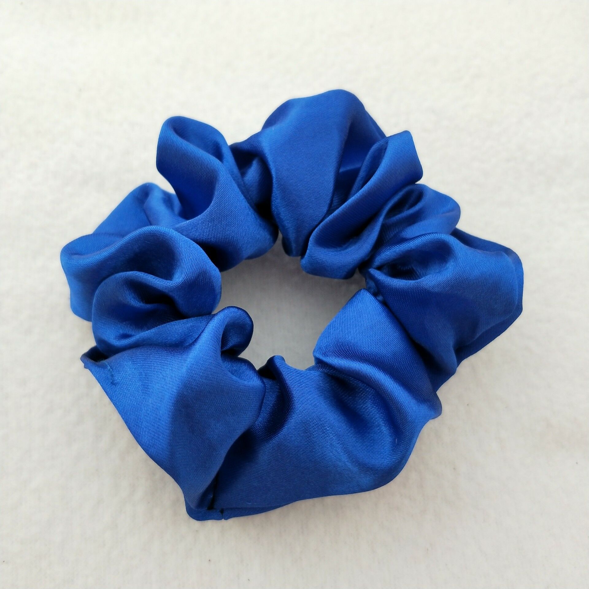 Picture of Cross-Border Amazon Satin Fabric Satin Scrunchie for Women, High-End Bun Hair Tie