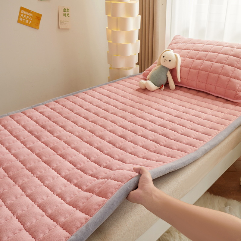Picture of Milk Velvet Mattress Home Foldableing Soft Cushion Student Bedding Three-Piece Set Printed Dormitory Mat Special Single Mattress