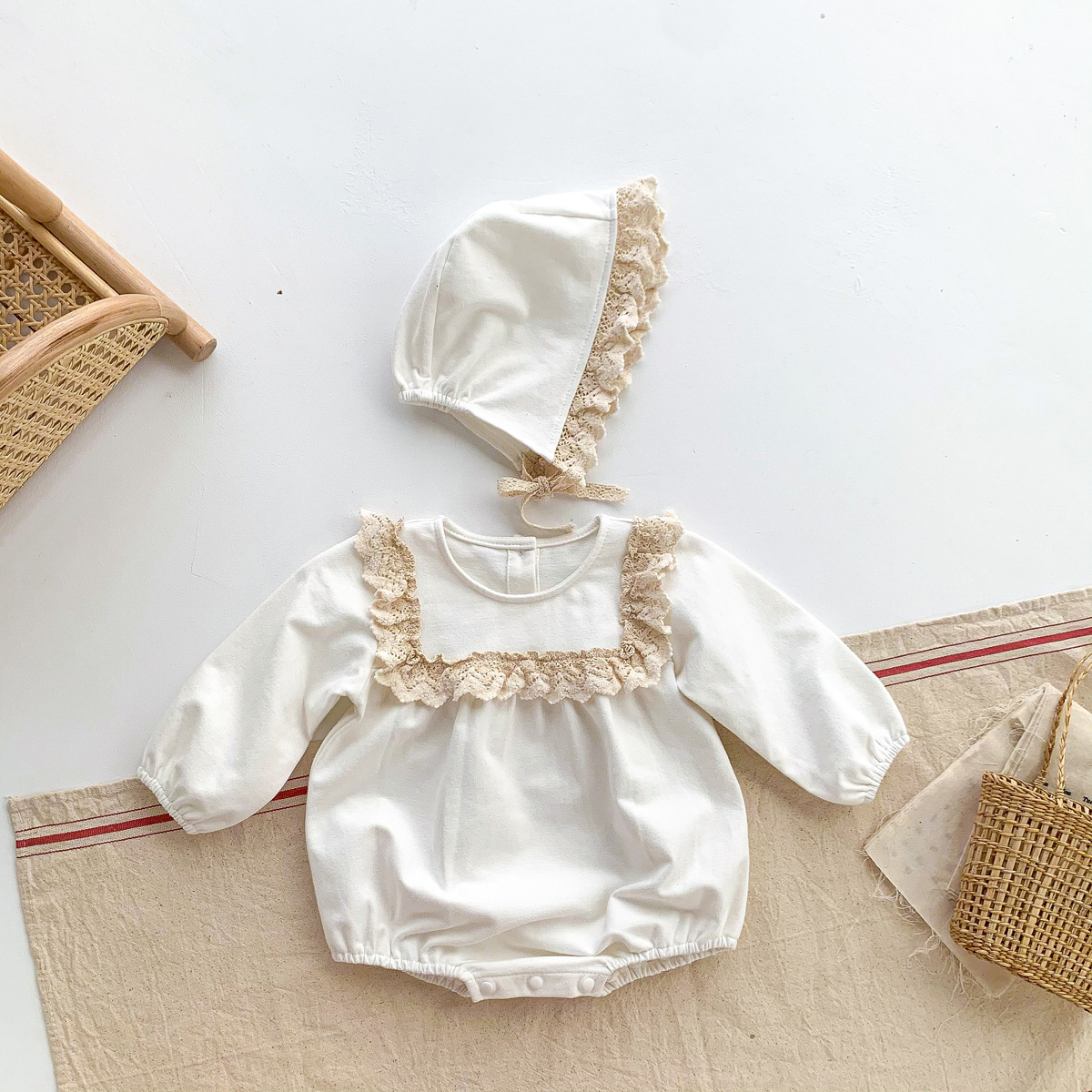 Picture of 2025 Spring Korean Style Baby Jumpsuit for Baby Girl Long-Sleeved Lace Collar Romper Bag Fart Clothing with Hat