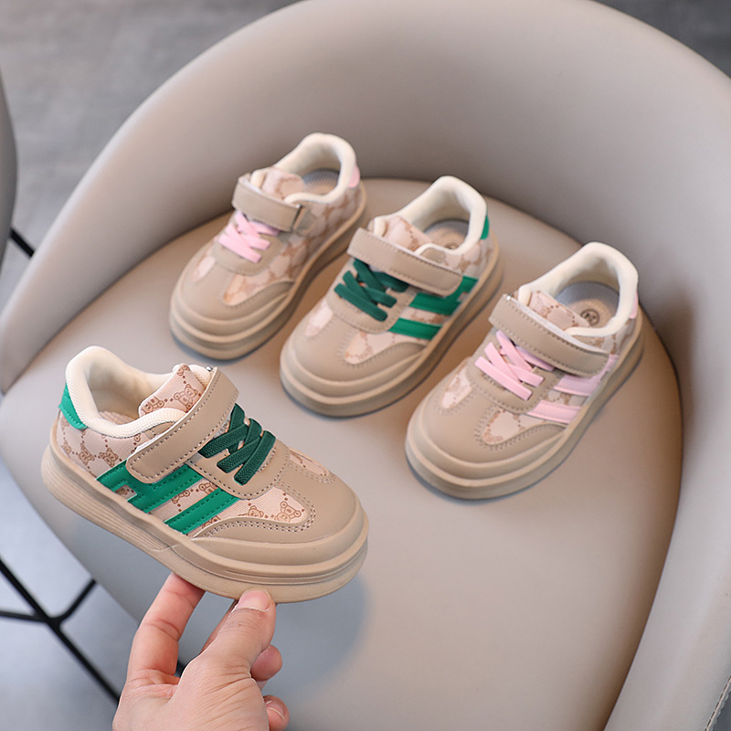 Baby Girl Toddler Shoes 2024 Spring and Autumn New Baby Shoes Soft Sole Baotou Aircraft Shoes 1-2-3 Year Old Boys' Board Shoes
