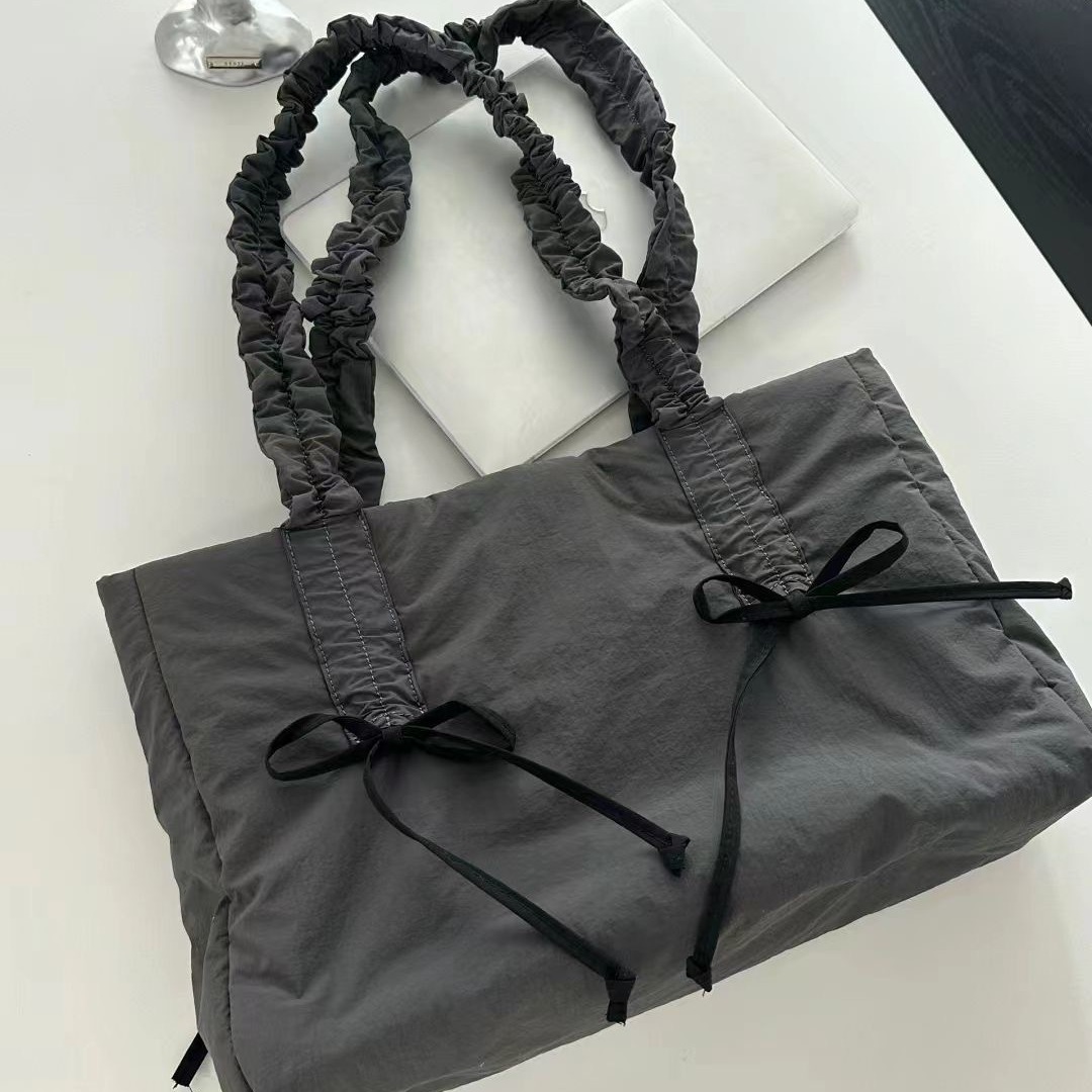 2024 Internet Popular Same Style Bag New Niche Design Pleated Large Capacity Tote Bag Bow Hand Shoulder Bag