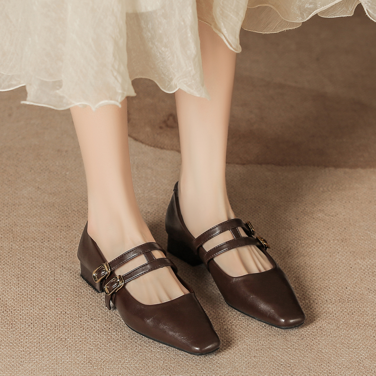 Autumn and Winter New Single Shoes Square Toe Retro Thick-heeled One-word Belt Mary Jane Low-heeled Shallow Mouth Leather Shoes Soft Bottom Soft Top