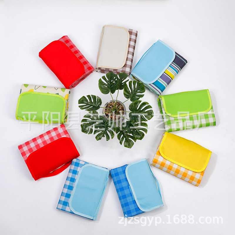 Picture of In stock 600D Oxford cloth picnic mat moisture-proof floor mat folding portable spring outing tent mat thickened waterproof beach mat