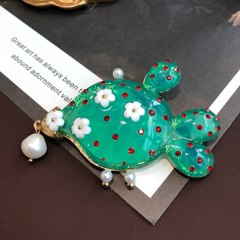 Picture of European and American Retro Aqua Blue Small Fish Brooch Cultured Pearl Flower Gem Diamond Cute Goldfish Brooch Pin