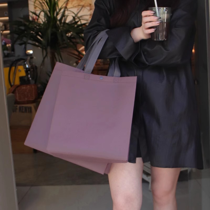Cigarette Purple Clothing Store Handbag Non-woven Bag Women's Shopping Bag Gift Set Packaging Bag Clothes Packaging