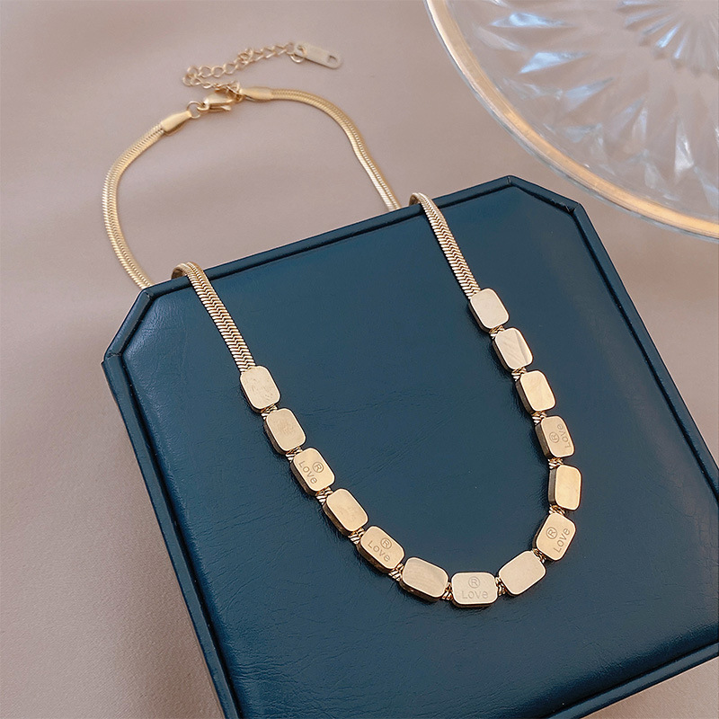 All-Over Titanium Steel Love Necklace Square Smiley Face Titanium Steel Necklace Women's Simple Ins Cold Style Metal Clavicle Chain