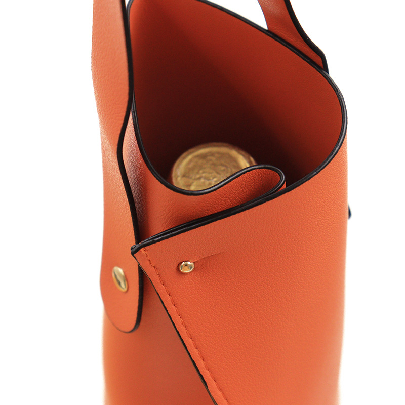 Picture of Spot red wine bag leather portable red wine gift box waterproof wine bag wine gift bag
