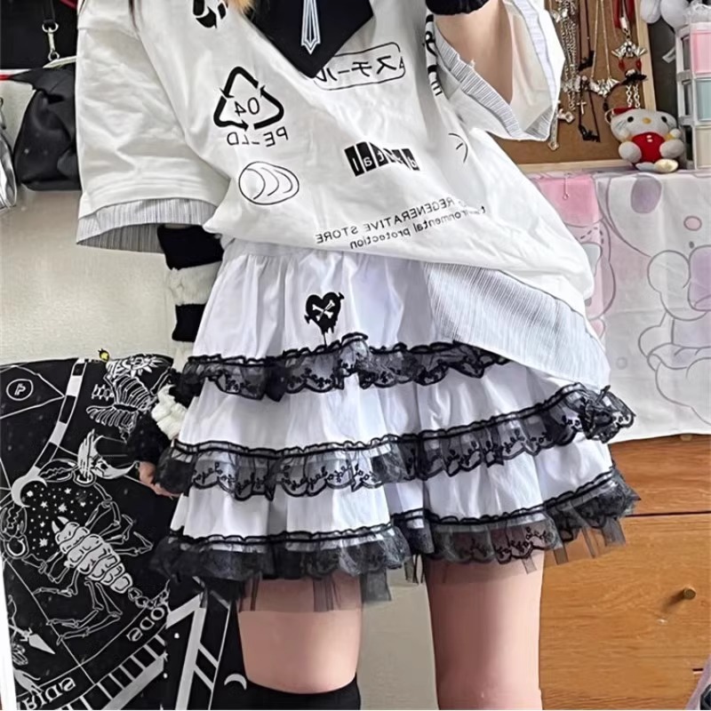 2025 New Hot Girls Summer Japanese Harajuku Punk White Skirt Lace Trim Design Skull Cake Skirt