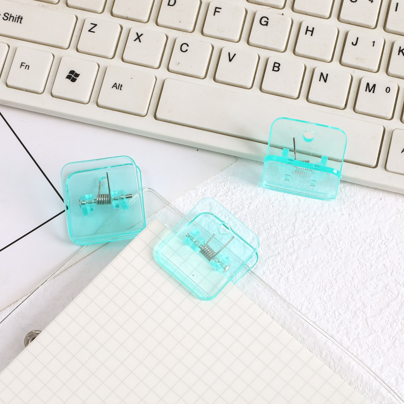 Picture of Manufacturer Wholesale Acrylic Square Clips for Organizing and Storing Office Study Materials and Test Papers on the Desktop